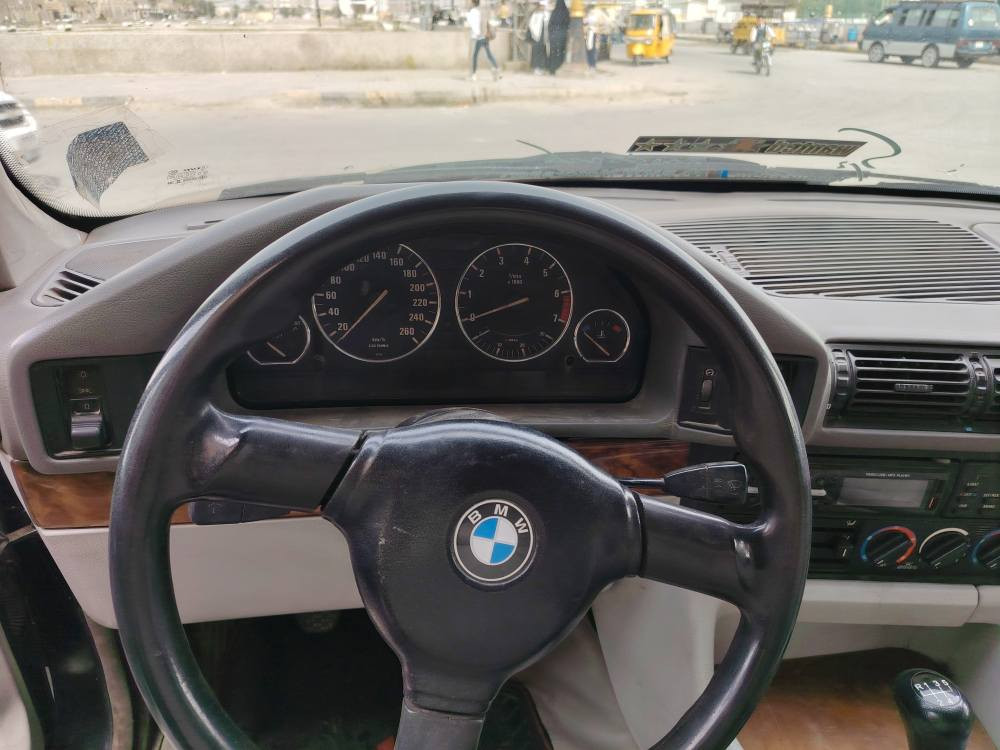 بيئم دبليو
535i اصل سياره
كير مكينه بشرط
غرفه لون ابيض جام كهرباء
فتحه شغاله
ساعات سوار
بيها شلعه وبطناش تشك الكاع
كهربائيات كله شغاله
مكاني واسط
سنويه جديده لل٢٨ ابيع شرط التحويل وكاله ماسوي اريد لياخذه شهر ويحول
السعر ٤٥ وبيها مجال
***********
*********** دهل اوران, واسط
