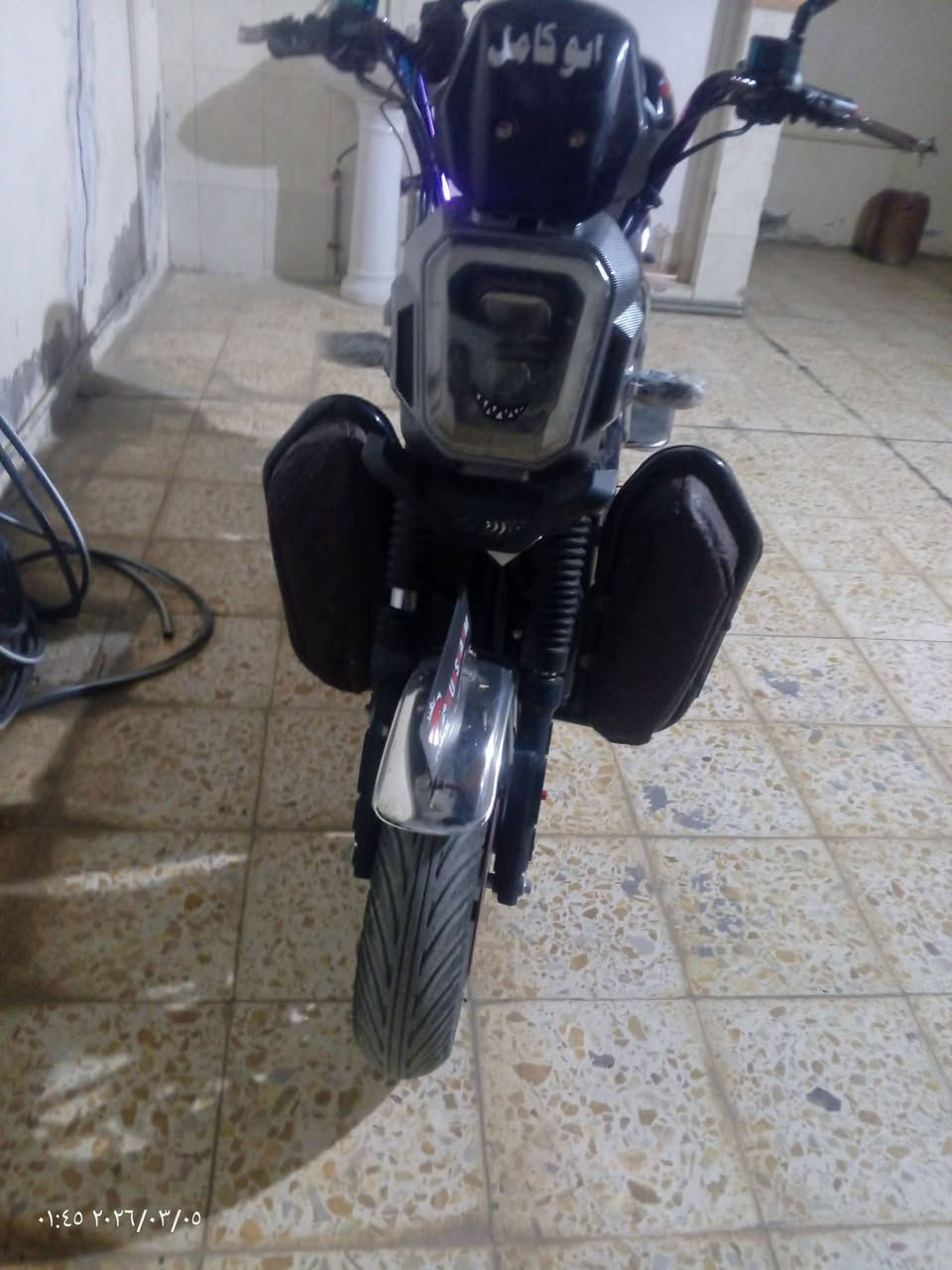 السلام عليكم ماطور هيوشه 26 نضيف كما واضح بصوره 
بطاريات فحص كهربائيهات شغاله سماعه جوه الكشن كشن 
كهربائي عل بصمه وياه 2 سويج 2 بصمه كله كامل  السعر 625 وبي مجال لطيبين الاتصال عل رقم ***********
النعيمي بخدمتكم وحاضر
