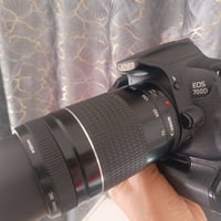 كامره كانون البيع مع عدسة رياضيه وعدسه ثانيه سعر 300بيه مجل 0771672616...