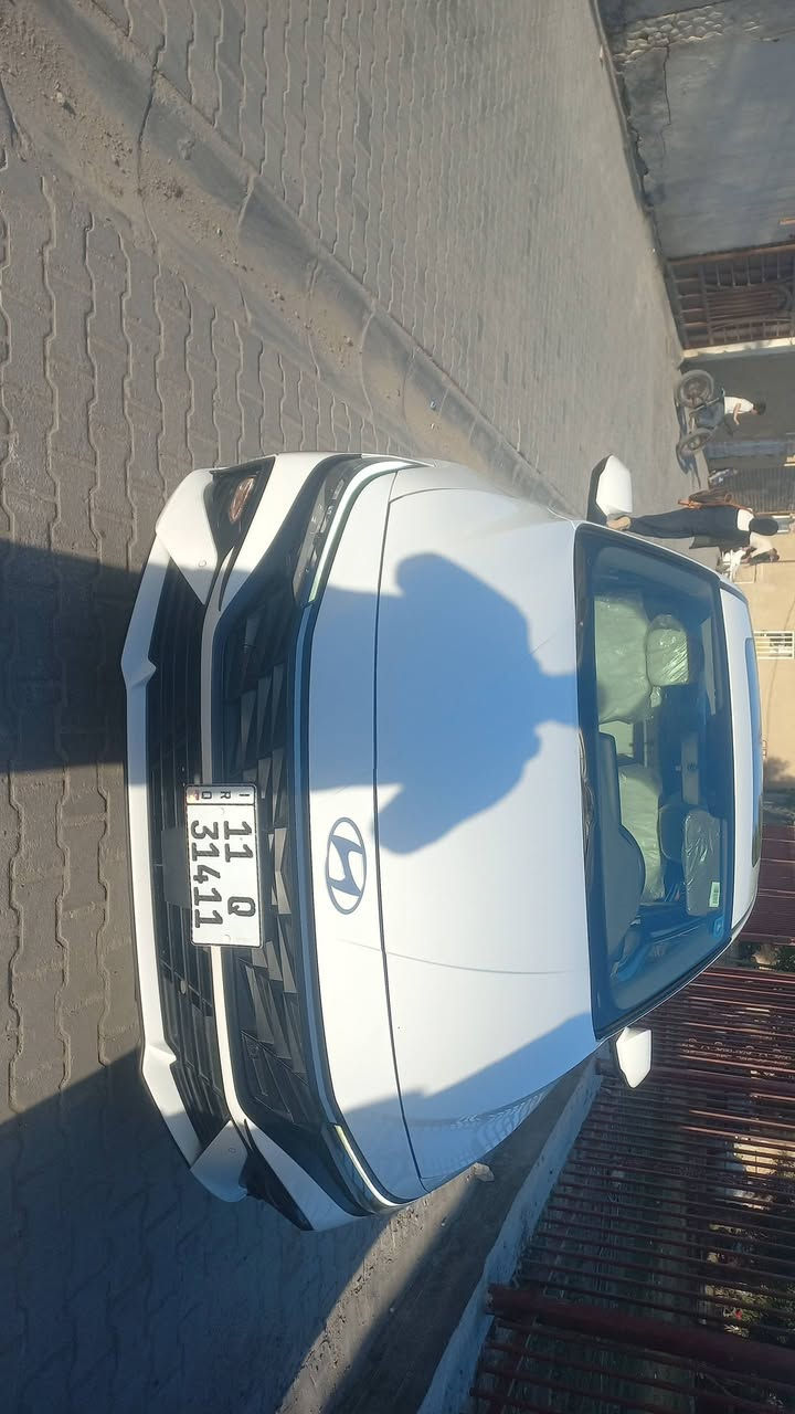 النترا.    2024    خليجي كوري.   مرقم  بغداد  السعر ١٨٨  ماكاني بغداد 
محرك 2000.    ماشية ٢٥ الف كيلو    

    

المواصفات فوووول      .  

شاشه ديجتال ٣ خلفيات لشاشه احمر ارزق سمائي

بصمه   

تشغيل عن بعد             تحكم ب جام عن بعد

جنطه ذكيه كهربائية            

فتحه سقف                   

محرك 2000.                              

حساس لايت 

حساس خلفي بلادي 

حساس أمامي بلادي 

حساس اعطال 

حساس اطارات 

حساس مطر وجليد 

حساسات وقوف

تبريد قطعتين

كاميرا خلفيه بلادي 

جي بي اس

نضام تشغيل الكاميرات 

شاشه  كبيره اصلي ابل كار بلي 

نضام ترحيب مري شفط

نضام مود درايف إيكو وسبورت و عادي وسمارت

تحكم ستيرن

5 ويل كب كروم حجم 17

لد امامي نهاري

 شباك نيكل

مانع انزلاق

مانع انحدار 

لايت عدسات زنون 

بك لايت لد

ايرباكات

جهاز موازنه ABS
***********
