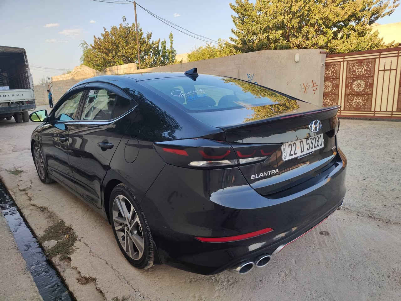 النترا موديل 2018 لمتد
فول مواصفات 
بصمه 
سلايت
كشنات هيتر 
رادار جانبي 
تحكمات 
شاشه جبيره 
ويل كب 17
محرك 2000 دوش شرط مامفتوح 
السياره بوضع الشركه 
رقم وسنويه وهزه جديد شرط التحويل 
الضرر بوند فقط مبدل 
السعر 133$
***********
***********
