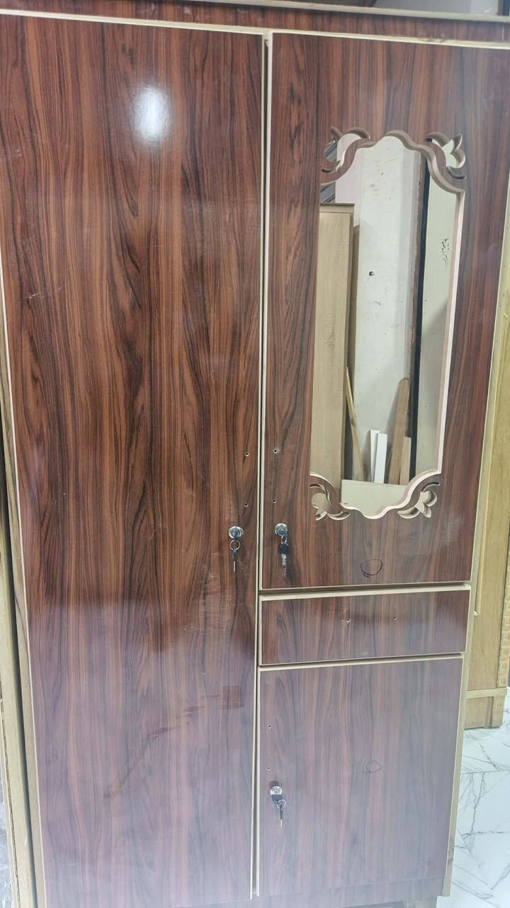 العنوان  ♕♕
تكريت شارع الباشا الرئيسي بقرب مشتل الياسمين 

꧁꧁꧂꧂معرض ايمن الكريش

 اثاث منزلي ⭐⭐
  نظام عملنا خدمة توصيل تكريت داخل وخارج تكريت 🚛🚛🚛

انت اختار واطلب واحنه نوصلك لباب البيت 👌👌👌

للحجز والاستفسار  يرجه 💌💌  اتصال ع الرقم *********** اتصال او وات ساب
