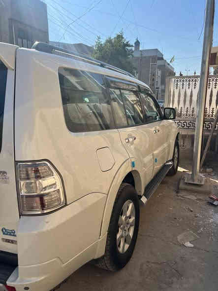 للبيع باجيرو 2011 حبتور محرك 3500
السياره نضيفه واحله من الصور
كير محرك تبريد كله مكفول تخم تاير جديد
السياره ماشيه 200 km
كشنات جلد 
فتحه
رقم بغداد أنكليزي السياره بأسمي تحويل ثاني يوم
بيها جاملغ الامامي وبنيد مابيها دواخل
#السعر 139 ورقه وبيها مجال شي بسيط حك الجيه
العنوان بغداد البياع 

***********
***********
