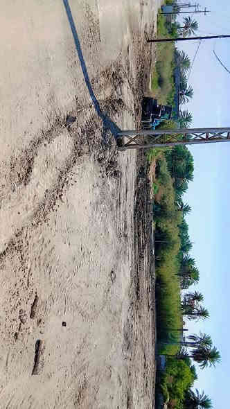 دونمين عامود 664
طريق الازرك السدة
واجهة 100متر  نزال 50 متر 
قريبة عالشارع العام مسافة 150 متر 
السعر 220 وبيها مجال ان شاءلله
دونم مدفون دونم غير مدفون
وتباع كل دونم وحد وايضا تباع نصف  دونم وحد
الرقم ***********
