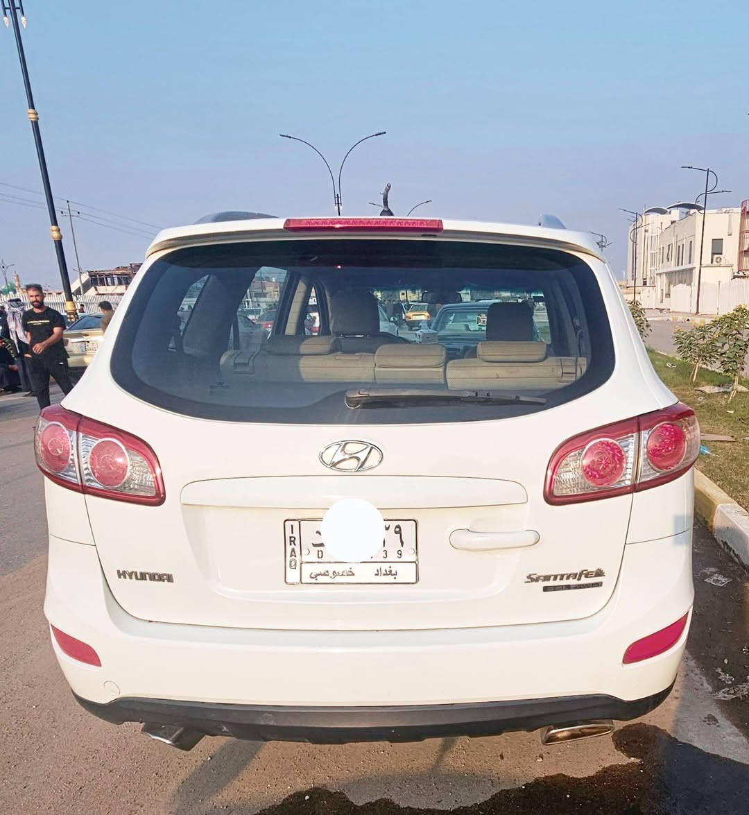 السلام عليكم
سنتافيا 2012خليجي 

٦ سلندر 

٧ راكب 

مواصفات الشركة العامه 

رقمها بغداد 

بيه جاملق تبديل 

وتبديل بنيد  (اصلي)

تصليح بالفخذ وتبديل البدنه

كير ومحرك مكفولات

مكان السياره بالناصريه 

ب١٢٧$

***********
