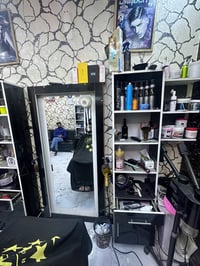 فاترينه ٤ • مرايه ٤ • مستعمل شبه جديد