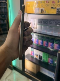 ايفون 16 برو ماكس ذاكرة 256 بطارية 100 مشحون 155 مرة فقط نضافة الجهاز ...