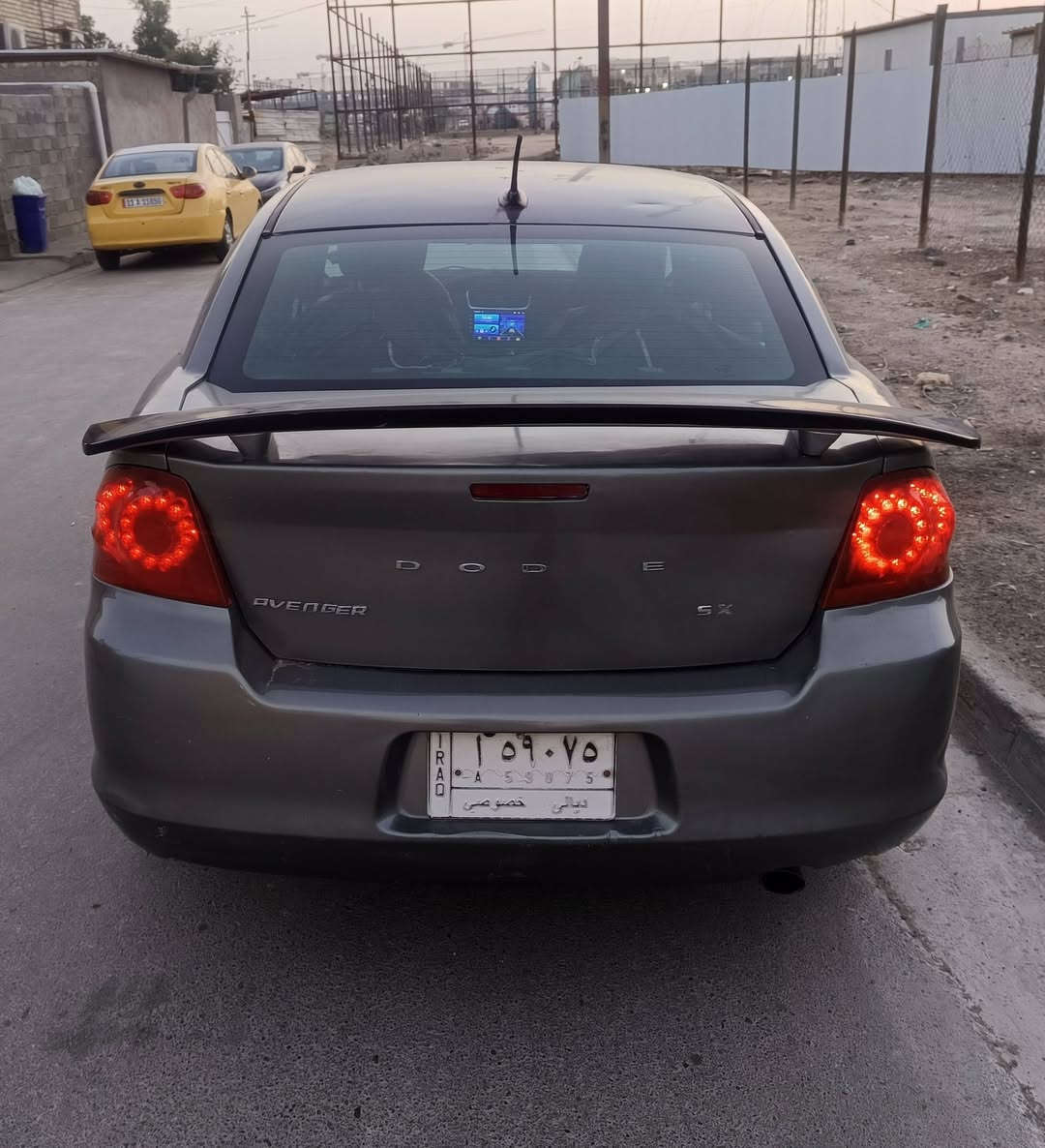 دوج افنجر موديل 13  محرك 4 سلندر 2400 كير ومحرك كفالة حادثها جاملغ وباب ومصبوغة اثر جراد رايدها ب  62 ورقة مكاني بغداد جديدة  ***********
