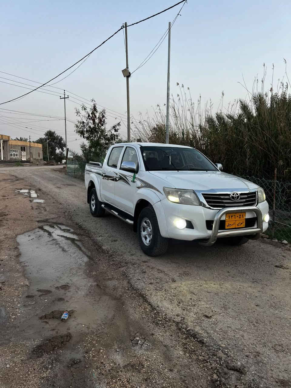 السلام عليكم 
بيكم تيوتا 4×4 موديل 2013 كاز 
سعودي دواخل ماروني 
مكينه وكير كفاله 
حداديه جديده بمعنه الكلمه 
السياره كفاله عامه من ضرر والصبغ والصوليات 
$$155قابله للتفاوض 
الإستفسار على هاذا الرقم ***********
***********
