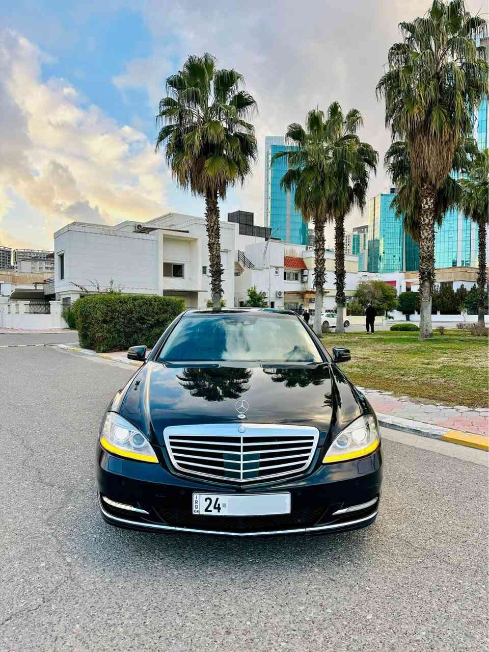 السعر قمبلة و مفاجئة بلنسبة للنضافة و كفالة عامة 💣

صلو على الحبيب 🙏🏻

للبيع فخامة الأمانية و فول مواصفات

🇩🇪🇩🇪🇩🇪 Mercedes Benz S class 350 🇩🇪🇩🇪🇩🇪

اخوان السيارة وارد الأماني و ضمان دولي و ضمان انتر بول و مكفولة كفالة عامة من الحادث و الصبغ و موجودة سونارها 💯

موديل : 2011

وارد : الألماني

محرك : 6 سلندر 3500 بانزين الحباب الجميع
 
نسبة النضافة : 98% ماشاء الله

لون : اسود لماع 

ماشية : 155 الف 

رقم السيارة : دهوك الجديدة سنوية عضم عاج 

مكان السيارة : اربيل 📍

سعر المحروسة : 197$💰 ورقه و مجال جداً بسيط 🙏🏻

رقم تليفون و واتساب ☎️ :

***********
***********

⚜️⚜️⚜️⚜️⚜️⚜️⚜️⚜️⚜️⚜️⚜️⚜️

مواصفات فول 💯

‎فتحة السقف • حساسات امامية و خلفية • رادار امامي و جانبي • مانع التصادم • تحديد مسار • دبلات جبلس • بيبان كله بصمة و شفط • صندوق شفط • لايت زنون و دوارة • كامرة خلفية • بردات خلفية كهربائية • سماعات Harman/Kardon • شاشة و كيج الكتروني • ناظور ليلي • كشنات تدفئة و تبريد و خزن و حضن و فول كهربائية • ستيرن مهربائي و خزن • شفتات بلستيرن • كير تعليك • شاشة دي ڤي دي و كنترول • سيدي بوكس • بريك لمس • اوتو هولد • اتو ستارت ستوب • مرايات شفط • كشنات خلفية هيتر و تحكم بل بردات • و بعد كلش اهواي مواصفات ممذكورة 💯

اخوان السيارة جاهزة و بدون النقص الحمدلله و مسويله سيرفز عام من ناحية دبلات و صدر و هيدروليك و دهن المحرك و نوزلات كله مضبوط و بدون اي نقص الحمدلله 🙏🏻

گير و محرك و كهربأيات السيارة كله كفاله و بدون اي نقص او خلل او عطل شرط سونار 👍🏻

فحص و هزة و سنوية جديدة و السيارة بأسمي تريد تحويل او وكاله حاضر و ما اقصر 🙏🏻 أربيل, العراق
