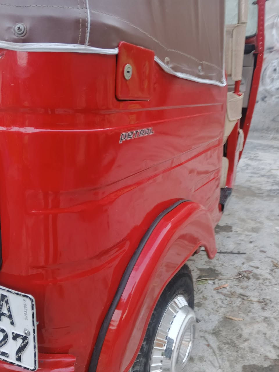 سلام عليكم تكتك موديل 18شهر 11سنويه الوحات نكليزي تحويل مباشر معمرة خياسات مصبوغه عام جماليه محرك 20تكتك جاهزة برغي ما عايزه كبل لشارع فرشات 14قطعه كبات كهربايات جديد تكتك كله جديده سعر 5ونص وبيهة مجال مكاني كربلاء المقدسة رقم ***********شراي يخابر بي خير ويدللل
