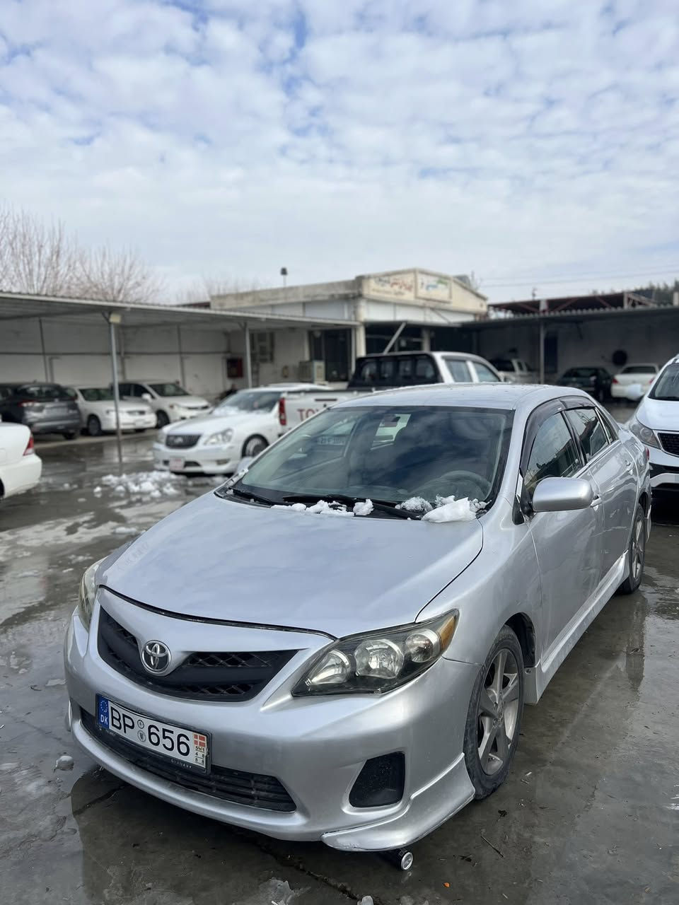 بیکاشۆ ساخ ٢٠١١یە کراوەتە ٢٠١٣کامل پەمپ لەسەر ساغی دەعمو لێدراوی نییە گێڕو مەکینە گەورەی ئۆتۆماتیکە هەموو شتێکی بەشەرت سەیارەکە نزیکی ٢ساڵە لەخۆمانە زۆر بیمەسرەفە بەنزین زۆر کەم دەخوات لە قەلادزیم سعری٦٣گەڵا ***********
