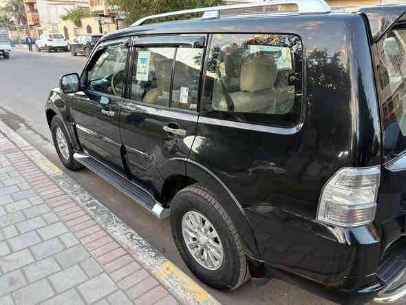 السلام عليكم باجيرو 2015 كفالة عامة رقم اربيل الدولي الجديد هزة جديدة فحص جديد بأسمي شرط التحويل ثاني يوم ماشية 112 الف حقيقي كفالة عامة من فتح من تبديل من صبغ  بيها بارد بسيط جدا كد اصبع بل جاملغ الامامي الايسر مكينة 3500 المرغوب كير مكينه خير من الله مواصفات معروفة شاشة كامرة حساسات خلفية مانع انزلاق كير 5 نمر مري شفط 7 راكب 3 قطع تبريد ثلج دوشمة جديدة باتري جديد السعر 167 وبيها مجال بسيط للطيبين مكاني بغداد شارع فلسطين ***********
