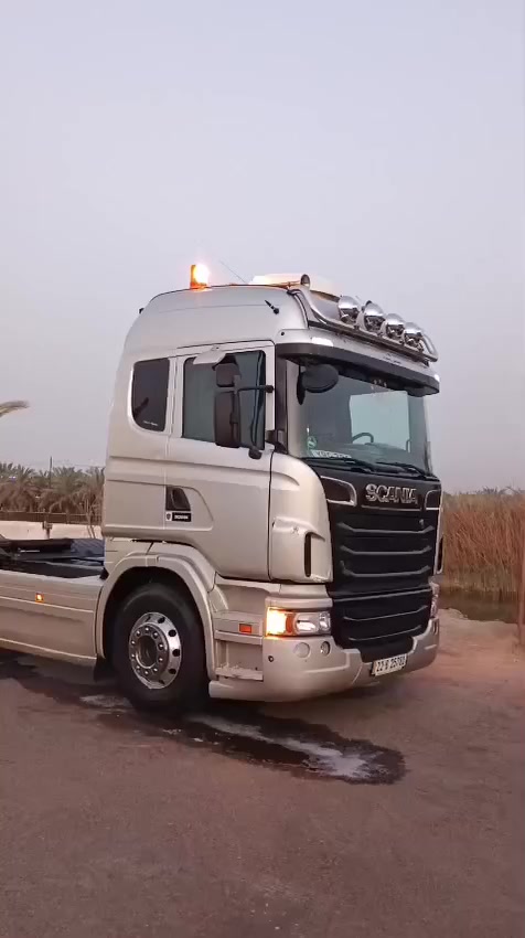 السلام عليكم
اسكانيه للبيع بس راس مديل 2012 مكينه 420 انجكتر السعر (275) $للاستفسار***********
