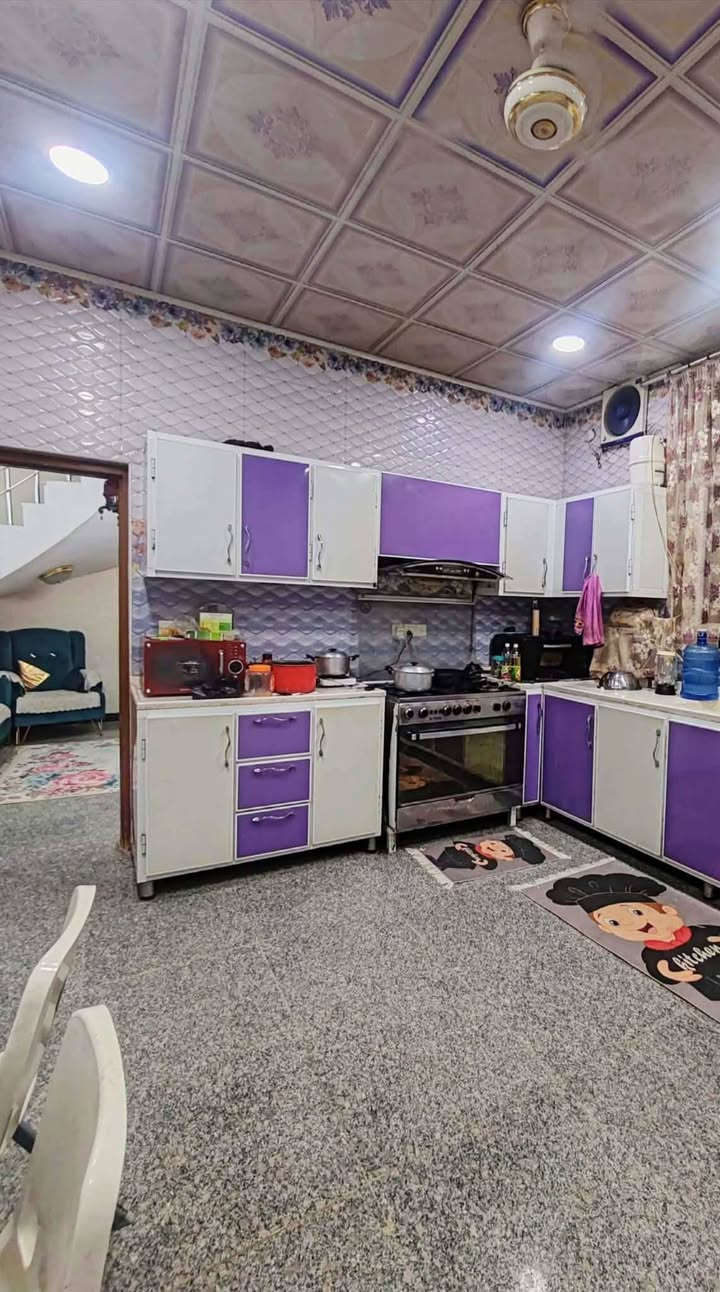 دار للبيع طابو صرف موقع مميز داخل المسيب خلف كراج بيت سلاية _قرب مدرسة الثورة🏠   المساحه ١٩٠ متر
يتكون من  الطابق الأول (الارضي)🕌 
( استقبال +صاله+مطبخ+مجمع صحيات+غرفتين نوم+مناور عدد٢)
🏠 الطابق الثاني بي ٤غرف نوم +مجمع صحيات
  🕌 الطابق الثالث بيتونه
 البناء حديث  ٢٠١٨ 💐
جميع الخدمات متوفرة للاستفسار أكثر مراسلة الصفحة او الاتصال ***********
تابع الصفحة ليصلك كل ماهو جديد ✌️
#الرحمن للعقار
