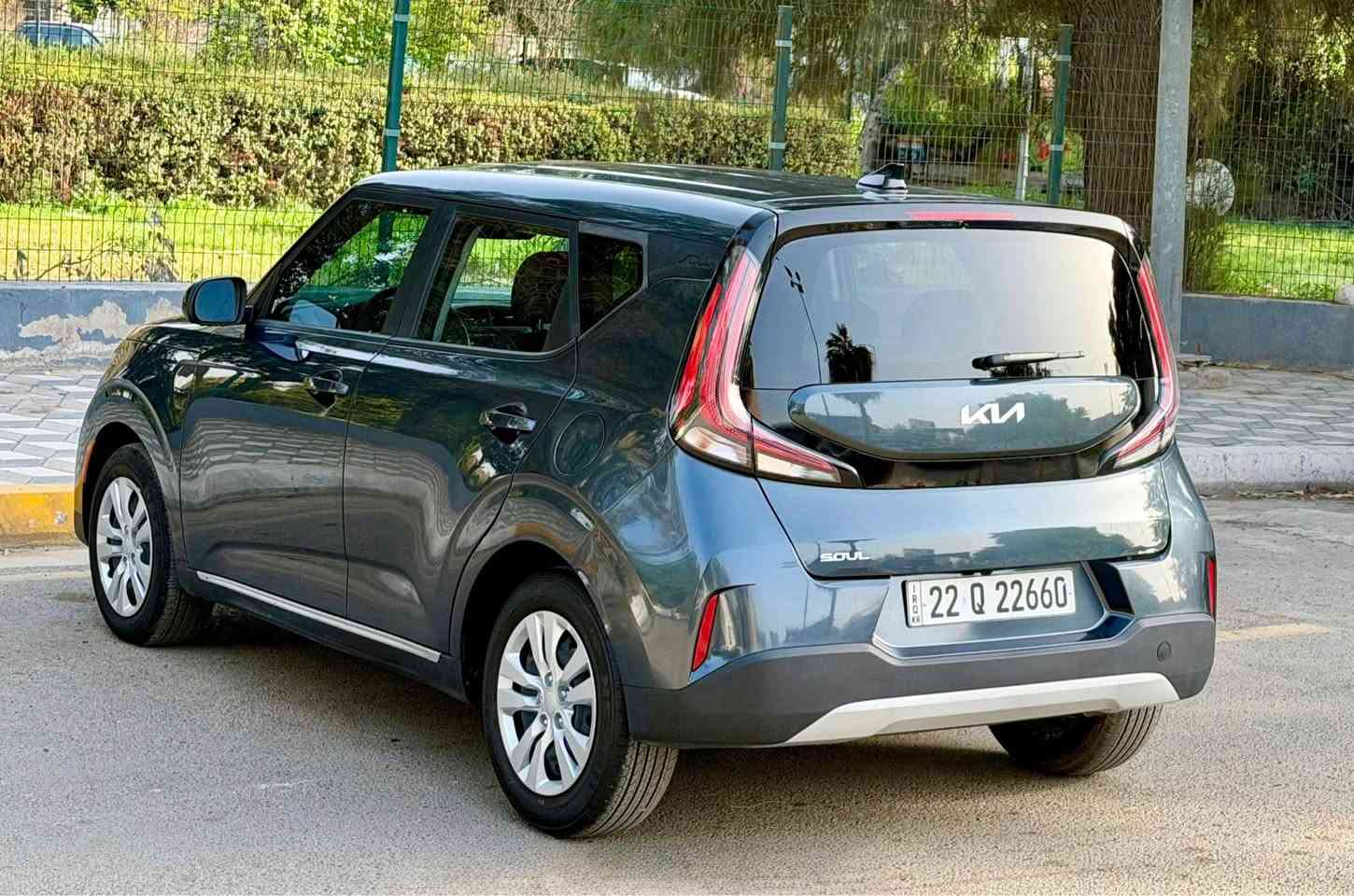 السلام عليكم للبيع فقط بدون مراوس
للي يدور زيرو 
🔥🔥ماشيه 600 كيلو فقط بعدهة مصايره الف جديده بوضع الشركة
كيا صول موديل 2025
وارد امريكي ترقيم جديد اربيل بسم شركة
 تحويل لو وكاله مضمون بضمانتي
حادث باب خلف السايق وهلال جاملغ خلفي بجم كبس ايرباك برده فقط 
مواصفات 
شاشة الكتروني ديجتل 
محرك 2000 دوش 
رادار امامي 
رادار خلفي
مانع انزلاق
نظام نقطة عمياء 
كروز مثبت سرعة
شاشه كبيرة كار بلي 
كامرة دوارة 
تحديد مسار / قيادة ذاتية 
توقف ذاتي  / تنبيه مسار
اشارة ترحيب / اطفاء ذاتي 
تحكم جهتين ستيرين
حساس اطارات 
3 وضعيات قياده
‏ SPORT-SMART-NORMAL
--------------------------
مكان السيارة بغداد العطيفيه
السعر 167 وبيهة مجال بسيط 
للأستفسار 📞
*********** بغداد, العراق
