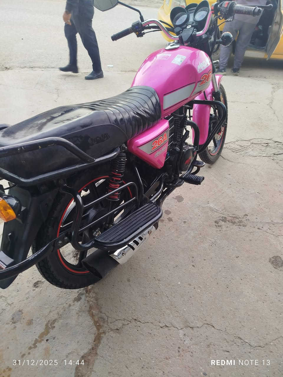 دراجه دايوان موديل 25طالعه بشهر 8مصارلهه شهرين من طالعه من لوكيل  اوراق ستنساخ دراجه جديده بمعنه الكلمه  محرك 200لون بنفسجى عنوان حله بكرلي قرب موقف دانه
السعر 1575
رقمي***********
