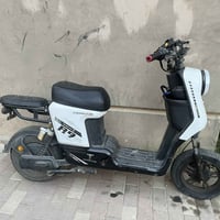 دراجه r9 موديل 24 خمس بطاريات نضيفه مبدله قبل فتره  تلاثه 26 امبر وثني...
