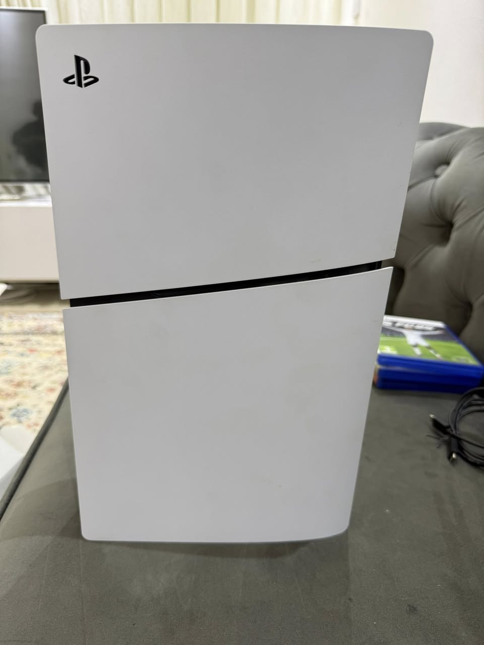 سلام عليكم بلي5 سلم واحد تيره اوربي استعمال شهر واحد +يو بي اس اون لاين السعر 900 الف قفل  بل مناسبه بس يو بي اس سعره 250 الف 
الستفسار ***********
