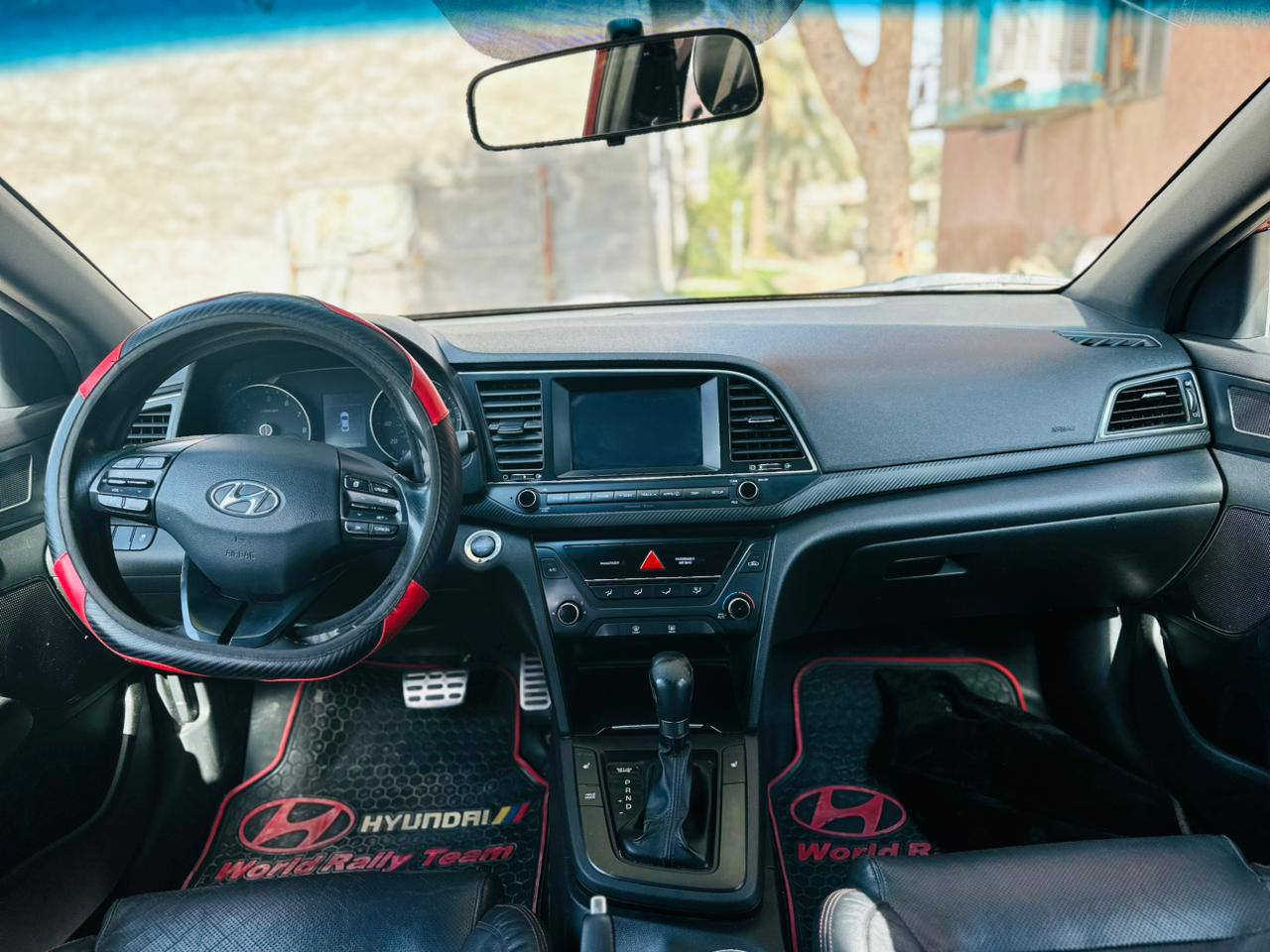 سلام عليكم النترا سبورت رياضي تيربو فول ١/١ رقم بغداد بسمي تحويل مباشر هزه جديده بدون دواخل بيهه صبغ كصه البنيد وبارد ب الجاملغات الخليفه بدون تبديل سياره لبل واحد السعر١٢١ عنوان كربلاء الشراي يتصل ***********
