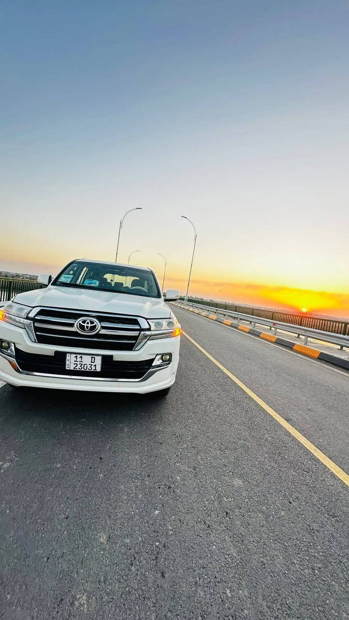 السلام عليكم
لاندكروزر موديل 8محدث 21
سياره هزه ورقم جديد بسمي شخصيآ
سياره فول مواصفات 
فتحه سقف كهربائيه 
بصمه ابواب وبصمة تشغيل 
اشاره ترحيب بدوسه
نضام ايكوو
تحكم ستيرن جهتين 
4فور ويل 
محرك v6مبدل طابوكه جديد
تخم تاير جديد 
بريك +فلنجات+دسكات كلهن جديد
سياره صبغ عام بدون دواخل وتكم ولغود وشواصي كلهن سليمات
السعر ٢٤٥وبيه مجال
مكان السياره بغداد التاجي 
اتصال ***********
