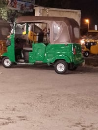 تكتك 22 مرقمه كفاله عامه من كلشي  السعر 7 ونص وبيهه مجال قليل كلش العن...