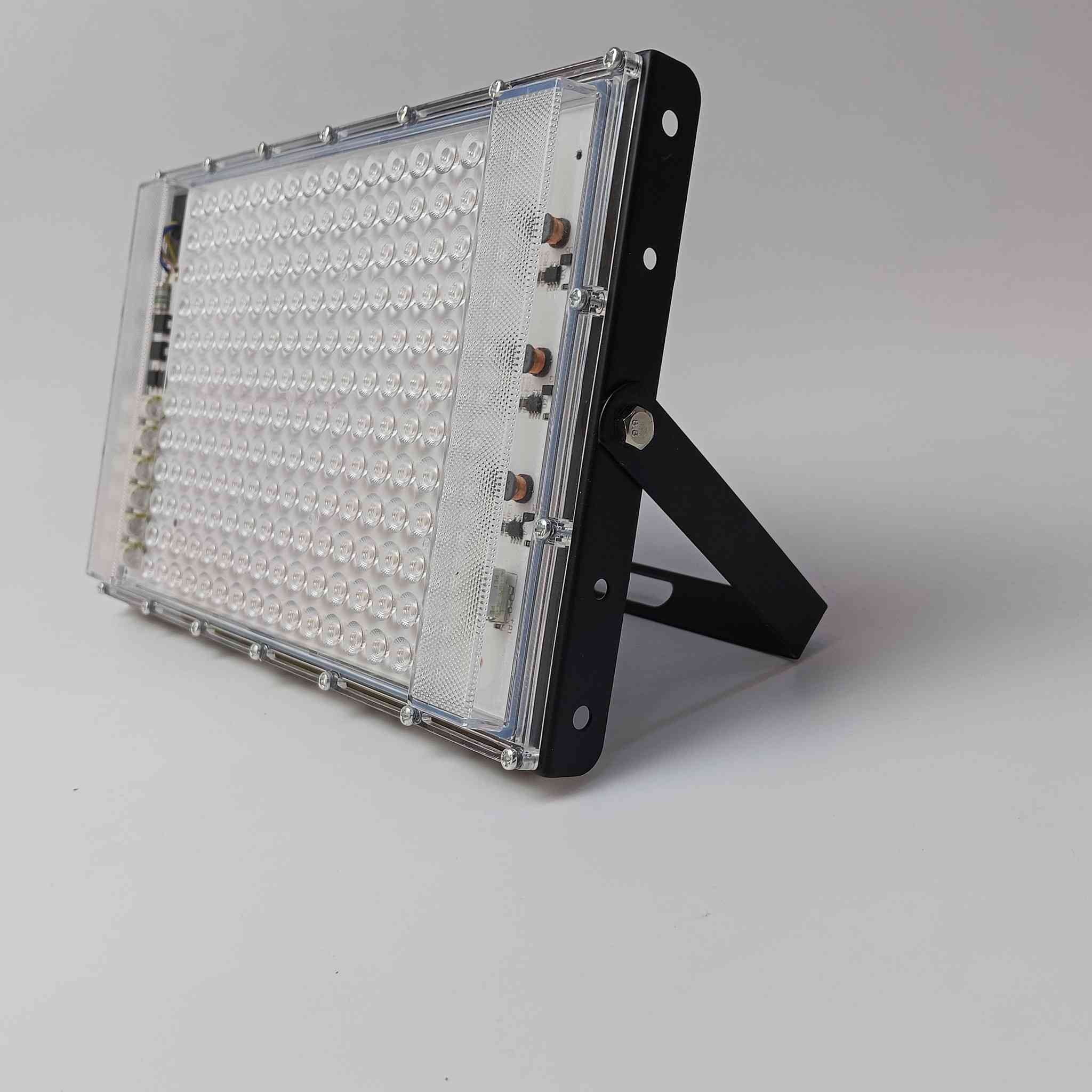 inlux
دائما قريبا منك بضمان استبدال 2 سنه
***********
***********
