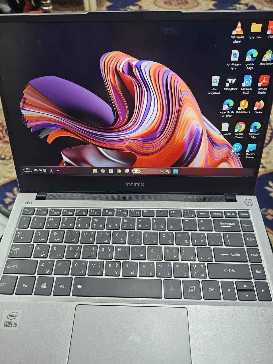 ​المعالج (CPU): Intel® Core™ i5-1035G1 (جيل عاشر).
الذاكرة العشوائية (RAM): 8 جيجابايت DDR4.
​الهارد (Storage): SSD بسعة 512 جيجابايت (سريع جداً في التشغيل ونقل البيانات).
​كرت الشاشة: Intel(R) UHD Graphics.
​الشاشة: شاشة بدقة عالية وحواف نحيفة.
​النظام: Windows 11 Pro (أحدث إصدار).
​مميزات إضافية:
​الهيكل: تصميم معدني خفيف الوزن وسهل الحمل.
​الصوت: يدعم تقنية DTS لمستوى صوت نقي وواضح.
​لوحة المفاتيح: تدعم اللغة العربية والإنجليزية بشكل أصلي.
​الحالة: الجهاز بحالة ممتازة (كما هو ظاهر في الصور)، الشاشة نظيفة والكيبورد يعمل بكفاءة عالية.


**إذا كنت صاحب هذا الإعلان وتريد حذفه لأي سبب، رجاءا أرسل رسالة إلى الدعم الفني**