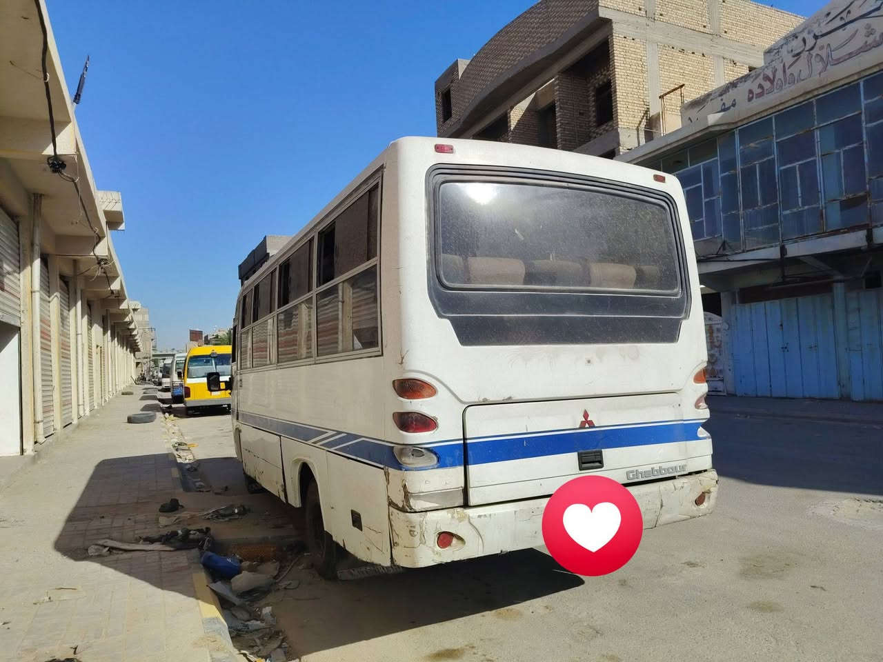سلام عليكم باديه مستيبوشي للبيع او مراوس 28نفر سياره جاهزه مكينه وكير كنتر بلاد مكينه وكير واكسل نضاف كهربائيات شغاله سياره جاهزه وكبل لشارع سنويه عضم عاج منتهيه مكاني سماوه الاستفسار عل رقم ***********
