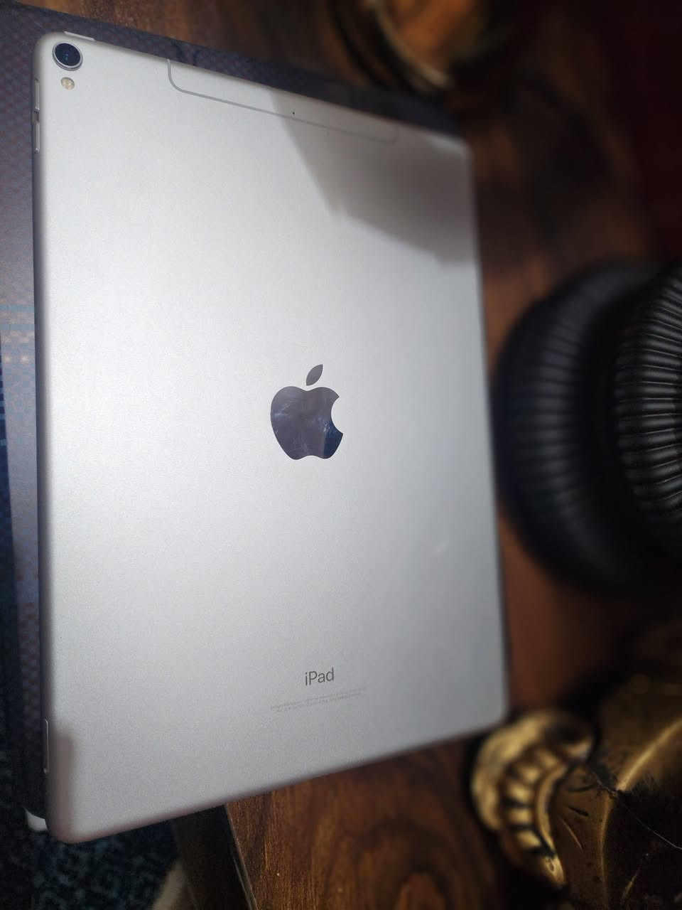 ايباد 9 نضافة90% ذاكرة64 مكفول بي لاسق شاشة وكارتونة وشاحنة اصلية ....................
نهايتة215بغداد***********.
