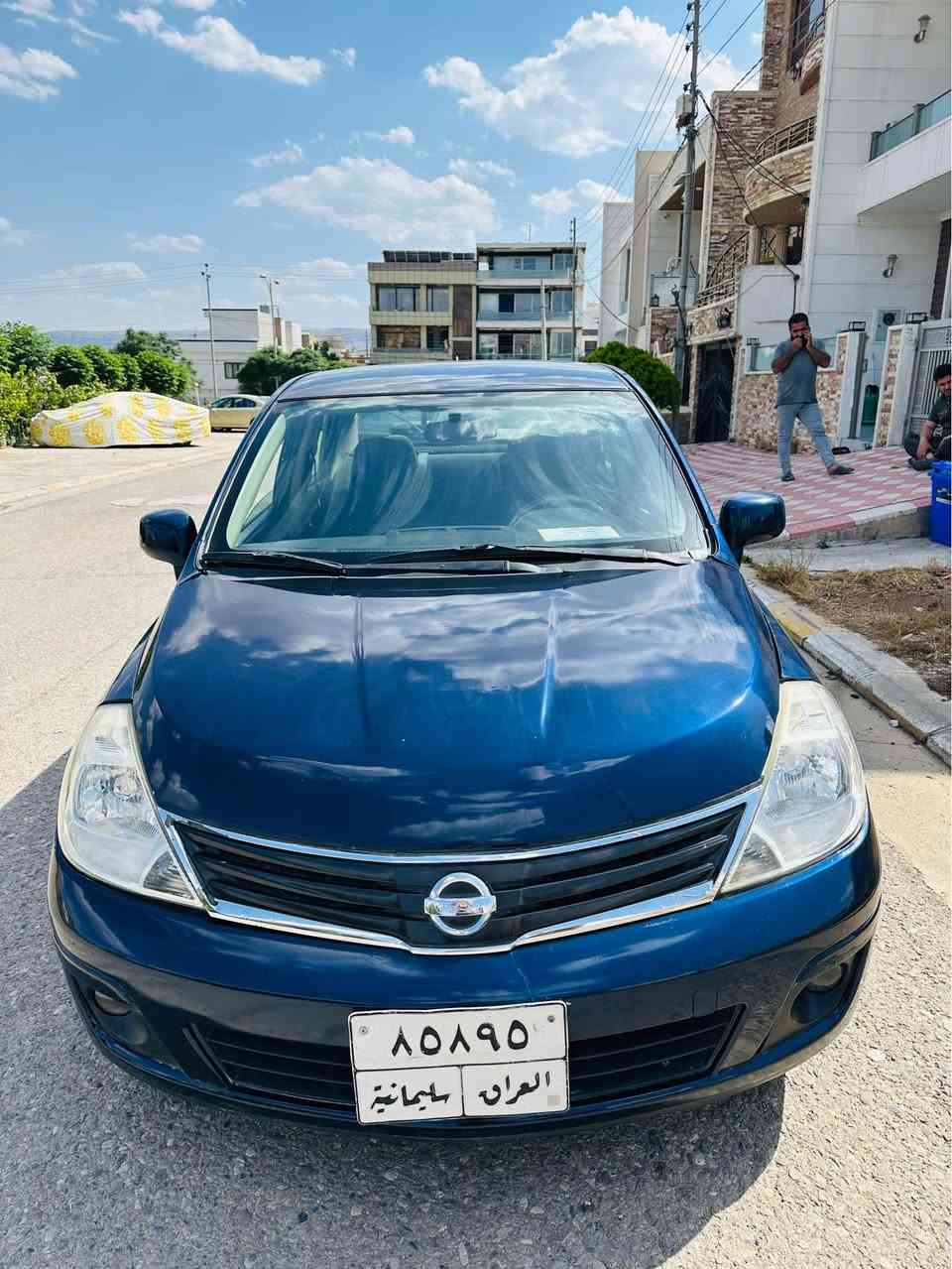 ڤيرسا 2010نيلى چوار پارچه بؤياغ بئ ناو 
گيرو مه كينه به شه رت 
تحويل غرامه به شه رت 
سعر75$شوين سليمانى 
***********
*********** السليمانية, العراق
