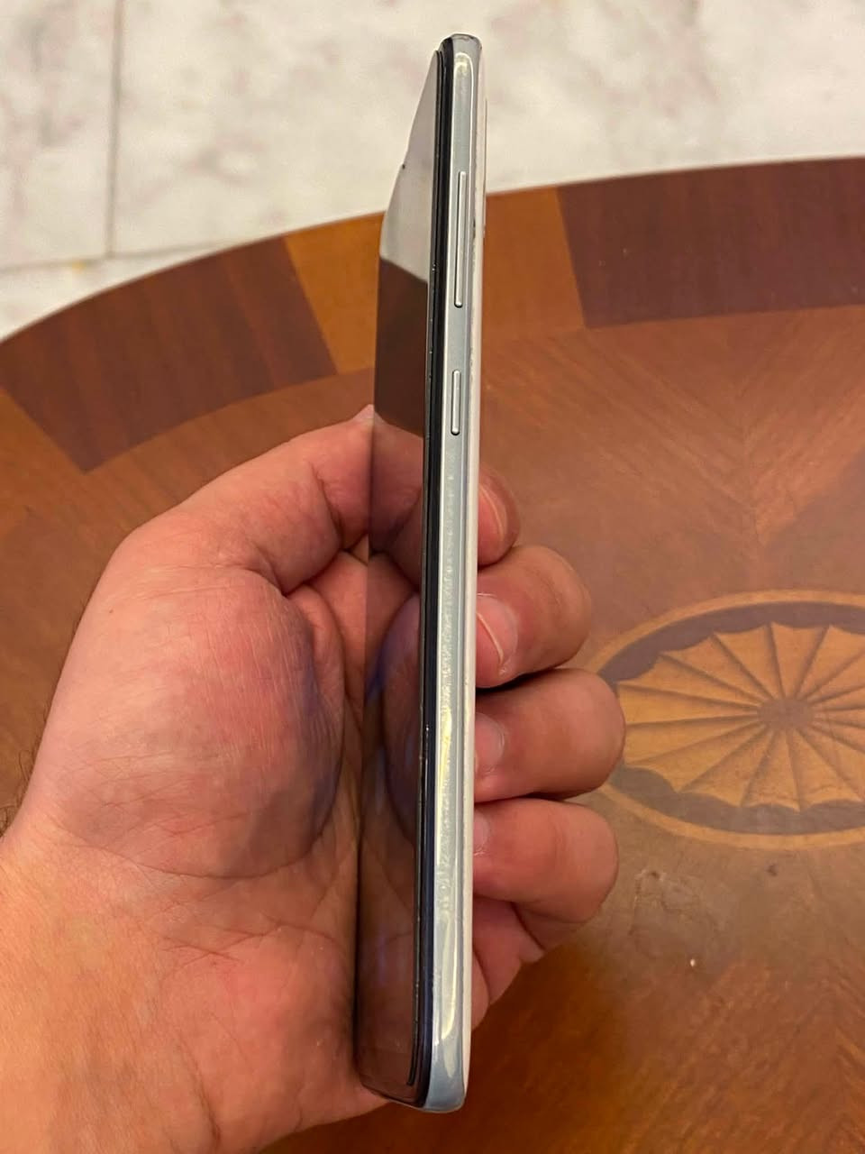 للبيع Samsung Galaxy A70
الذاكرة: 128 جيجابايت
 البطارية: 4500 مللي أمبير
جهاز نظيف ومابدل اي شي  
السعر ١١٠
مكاني بغداد نفق الشرطة ***********
