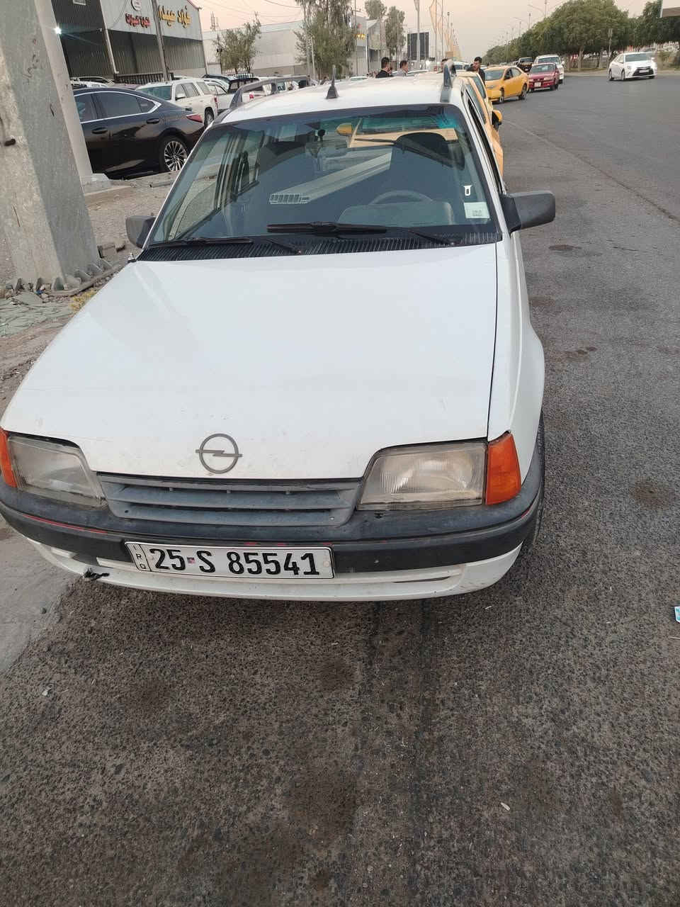 سنوي 2030 بطق بانزين بيه شرط تحويل وكاله موديل 1991سعر25بي مجال بصيط شراي خابرني عنواني كركوك قرب معارض ***********محرك 16كير تماتيك
