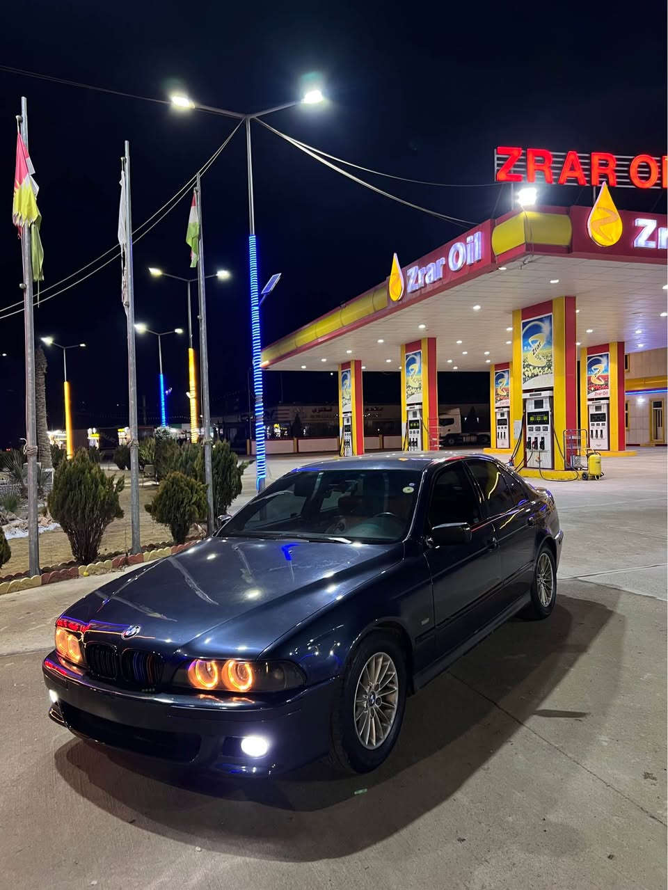 سلاو خوا له هه موو له يك. مئم e39 بؤ فرؤشتن مؤدئل 2002 فول فول به س سله يت نيه بيله ت ئمه سه قف ره ش بيله ت مه كينيه 525 گئرو مه كنيه به شه رت  ساره كه حيجام سبوخ نيه به س من ده ي فرؤشم به حيجام سبوخ بئ لئده ران 2019 داخيل بويه ما سه فات گوشين M گوشين كارباي  يته ر جار تاو ولي لؤكي له ژيره بؤ سه خر *********** 📦✅ أربيل, العراق
