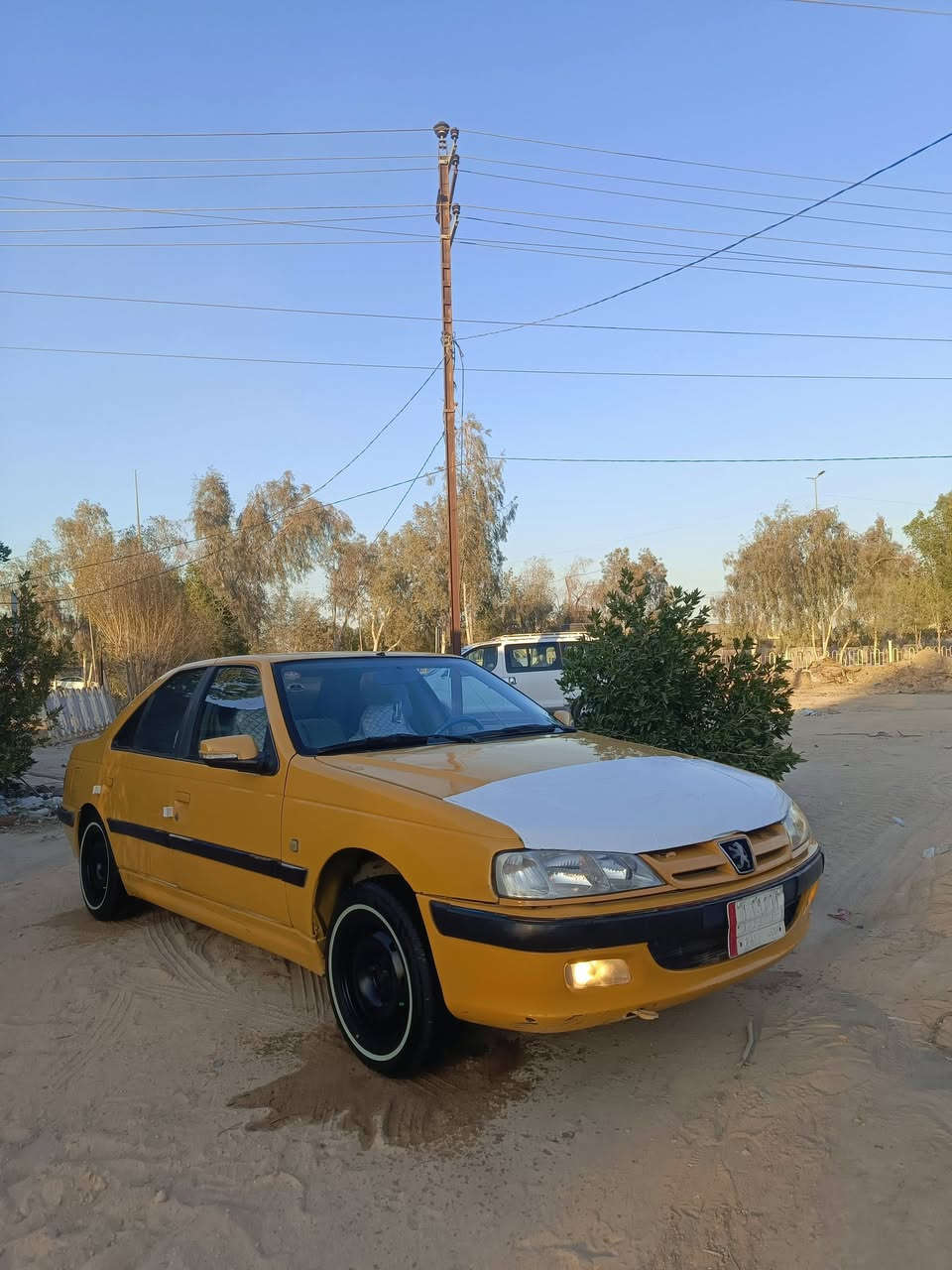 اللهم صل على محمد وال محمد
بيجو بارص 2015رقم نجف
مكان السياره بالنجف
كير ومحرك خير من الله 
تخم تاير ابو الخطه ستوني شاده
السياره مكفوله من الضربه 
بيه صبغ جاملغ وباب فقط 
كهربائياتها كلهه شغاله 
حداديه 80 بالميه 
السعر 38 وبيها مجال للشراي 
*********** بي واتساب
