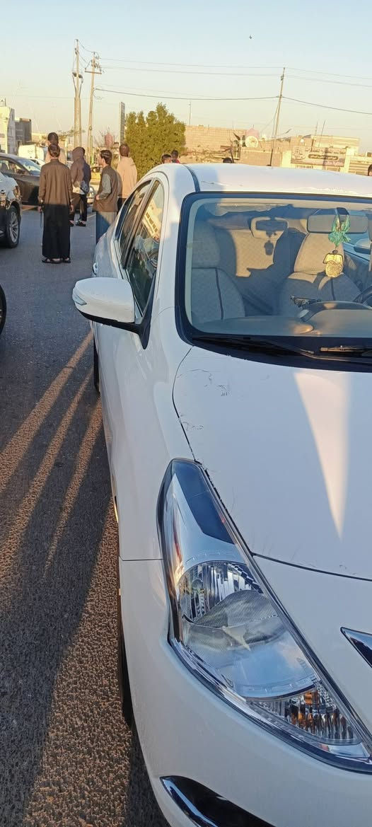 نيسان سني موديل 2025
بيه بارد بل باب فقط 
مكاني بصره كرمه علي 
سعر 120 بيه مجال 
***********
