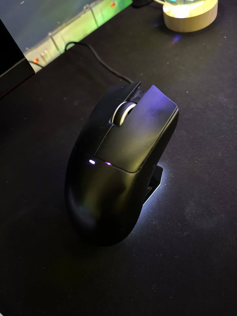 SETUPE KAMLL
🗂️ سێتەپی کامل 
⚠️ هیچ پارچەیکی کۆمپوتەرەکە بە تەنیا نەفرۆشم
✅ یەک دەستە 
📦 کارتۆنی کارد شاشە + ستاندی مۆنیتەر + مۆنیتەر + ئوپیێس + هێدسێت + کیبۆردی ماور
❌ هیج خەلەلێکی نیە و زەمانی هەیە 

کەیس 700$ ئەگەر تەنها کەیسەکە بکڕی هەمووی بەیەکەوە زۆر هەرزانتر ئەکەوێ
CPU: AMD Ryzen 5 5600G + RG
RAM: 16GB T-FORCE Delta 3200mhz
STORAGE: 512GB SSD
GPU: 3070 GAME-ROCK CRYSTAL EDITION
MOTHERBOARD: Gigabyte Technology 
COOLER: Cooler Master 1xFan

مۆنیتەر 250$
AOC 27G2G8 280Hz 0.5ms AMD FREE-SYNC FHD 230$
MONITOR STAND FULL METAL 1 YEAR WARRANTY 20$

کورسی و مێز 135$
GAMING DESK RGB 120CM 65$
GAMING CHAIR MODEL MESH ARI GAMING 70$

ئیوپیس 70$
KSTAR 2000W 35دەقە 

کیبۆرد و هتد… 310$
KEYBOARD STEEL SERIES APEX PRO TKL 100$
KEYBOARD ANNE PRO 2 35$
MOUSE ATTACK SHARK X11 20$
MOUSE LOGITECH G 402 10$
WEBCAM LOGITECH 1920x1080 60Fps 35$
WEBCAM FULL HD 10$
MIC YAMAHA + STAND 25$
MOUSE PAD GLORIOUS XXL  45$
HEADSET HYPER X CLOUD ALPHA S 30$

 نرخی دەستی یەکی بە لۆکی: 2150$

ئێستا:
کۆی گشتی: 1465$

هەمووی بەیەکەوە: 1275$
واتا 190$ داشکاندن


**إذا كنت صاحب هذا الإعلان وتريد حذفه لأي سبب، رجاءا أرسل رسالة إلى الدعم الفني**