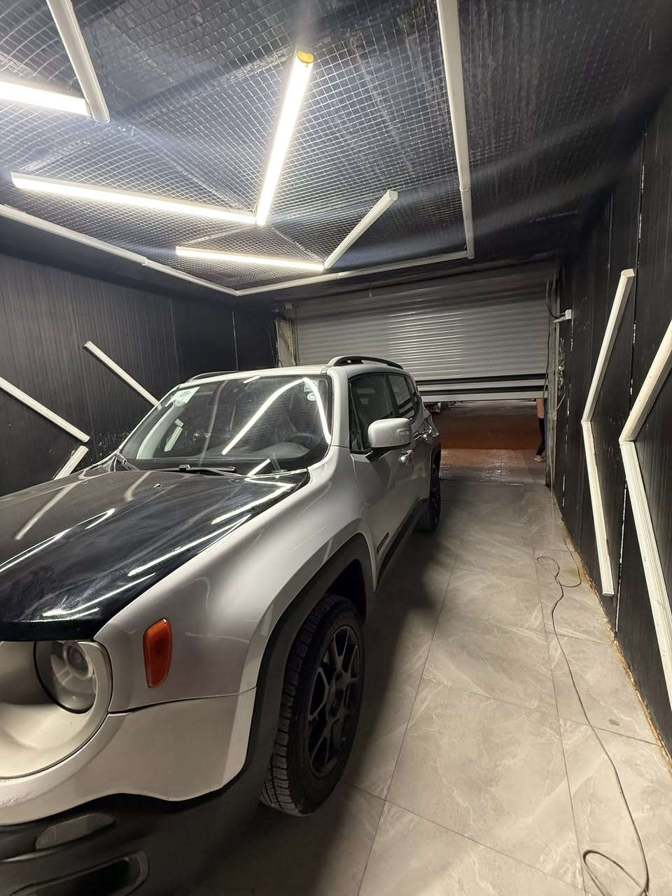 السلام عليكم …
جيب رينگيد مديل 2020 السيارة جديدة رقم اربيل انگليزي 

فول مواصفات للاخير 

بصـمة 

بنرواما 

ويل كب رياضي 

رادر جانبي 

اربع وضعيات قيادة 

شاشة الكبيرة 

سيارة حلوة بمعنى الكلمة حادثه مثل ماوضح بالسونار جاملغ وبنيد وبيها طخة مامصحله بسيطه جداً 

حدادية جديدة 

السياره ماشية 90 الف 

السعر : 125وبيها مجال 

المكان : النجف الاشرف 

***********
