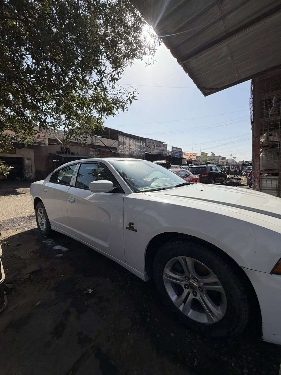 للبيع فقط
جارجر 2011 
السيارة بسمي تحويل ثاني يوم 
صبغ صفحة بيها مو حادث فقط صبغ 
مكينه وكير نظيفات الكير واكسل مبدل مال جاوجر 2016 يعني نظيف 
الكير يجي طيارة مو قبضة
موصفات عادية 
شاشة نص
تشغيل عن بعد 
جاهزة ع اخر حبة 
مكاني بغداد البلديات 
*********** الهاتف 
رقمها ديالى باسمي تحويل مباشر
