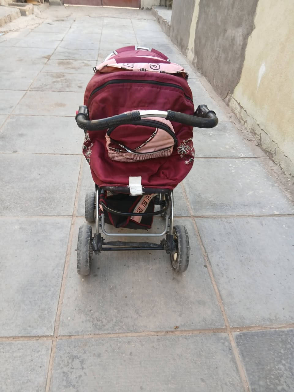 عربانه للبيع السعر 40وبيهة مجال


**إذا كنت صاحب هذا الإعلان وتريد حذفه لأي سبب، رجاءا أرسل رسالة إلى الدعم الفني**