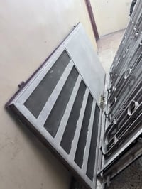 باب وشباك • نضيفات • حي القاهره