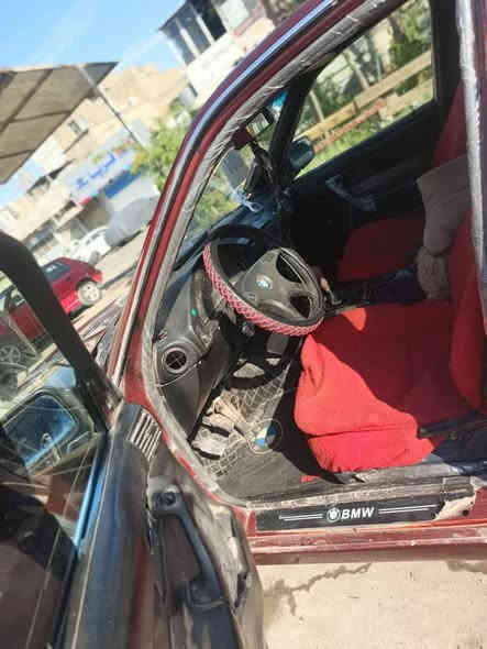 بیئێم 520گێڕ مەکینە بەشەرت ئاڕمی پلاستیک سلێمانیە بس ئاڕمەکەی ونبوە بەشەرتی ئەوەلایات ماڵی دۆستە لایت زینۆن هەمووی گیانی بەشەرت بۆیاغ عامە بۆ جوانی موس و بڕاوە بەشەرت سعری 35گەڵا شوێن سلێمانی ژم*********** السليمانية
