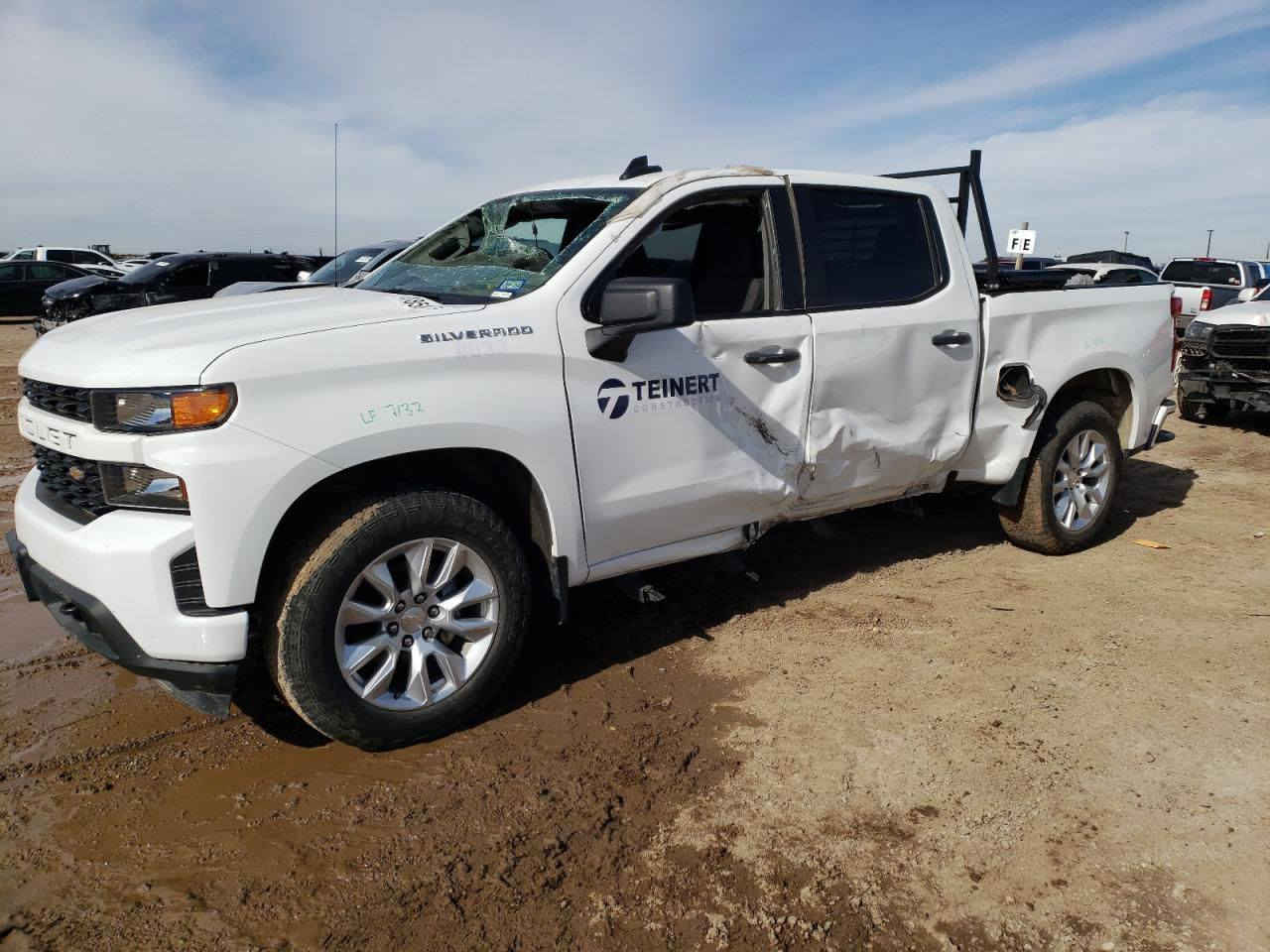 سلام عليكم لبيع سلفرادو موديل 22محرك 4تيربو رقم بغداد بسمي السعر والاستفسار الاتصال ***********
