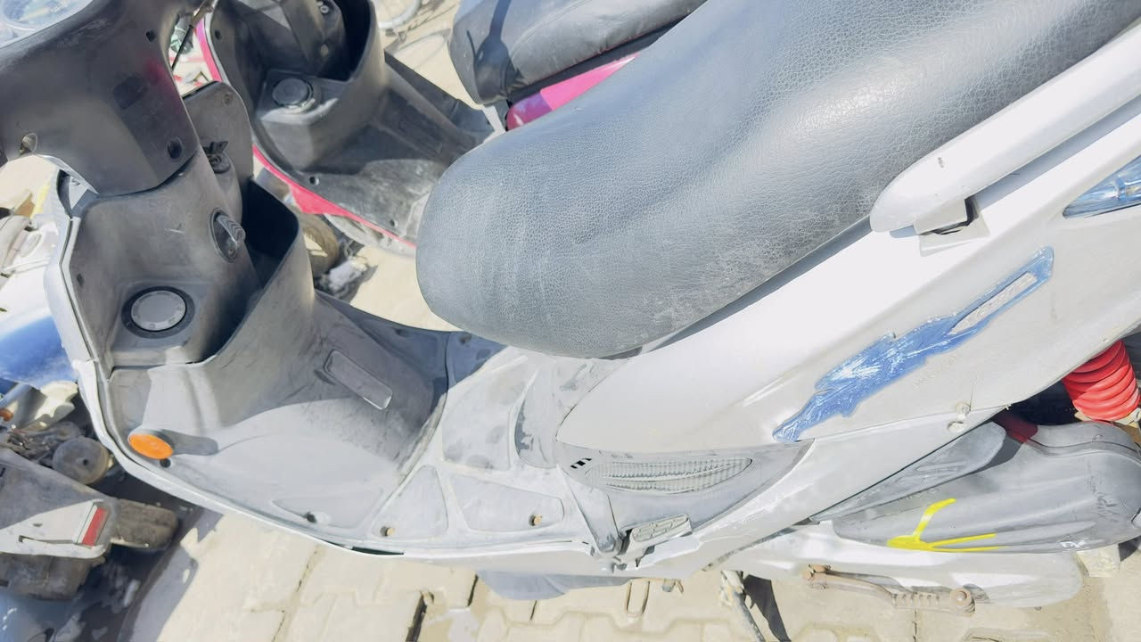 كامكو جي فور دراجه جديده كفاله من فتح ملاح بلادي العنوان نجف حي العسكري قرب مطعم ابو عقيل مجمع ياماها اتصال ***********
