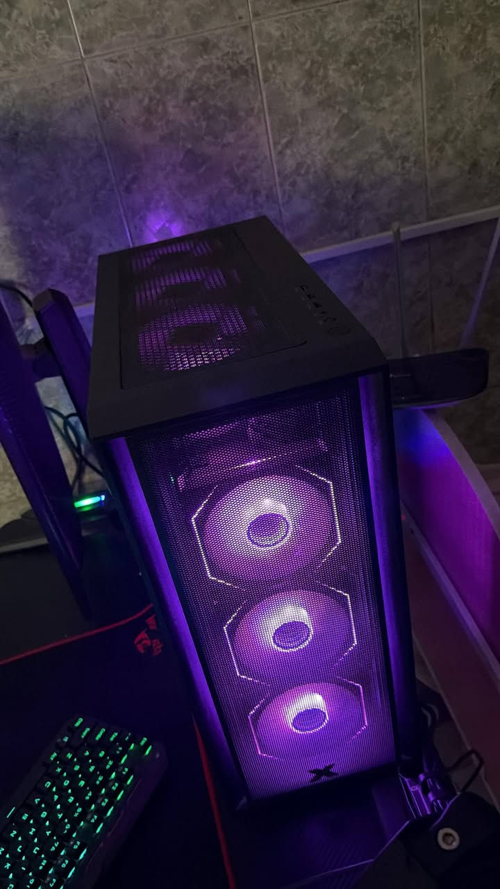 السلام عليكم
كيس مستخدم نضيف كلش 
I5 13400F
RTX 4060 TI 
Asus prime H610M-K
16 GB DDR4
Deepcool le720 360mm
m.2 1TB
PSU 650W 
مكاني بغداد سعر 1200 
***********
