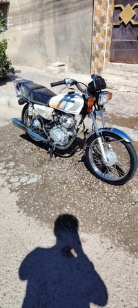 دراجه ايراني نامي سبع اوراق موديل 23 للبيع السعر خاص ٠٧٨١٥٩٣٢٩٩٢