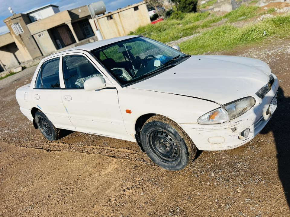 براتون 2002
سيارة جاهزه كير محرك صدر تايرات 
كهربائيات كلها شغاله تبريد تدفئه كلها شرط
السعر 27
‭0780 571 7164
