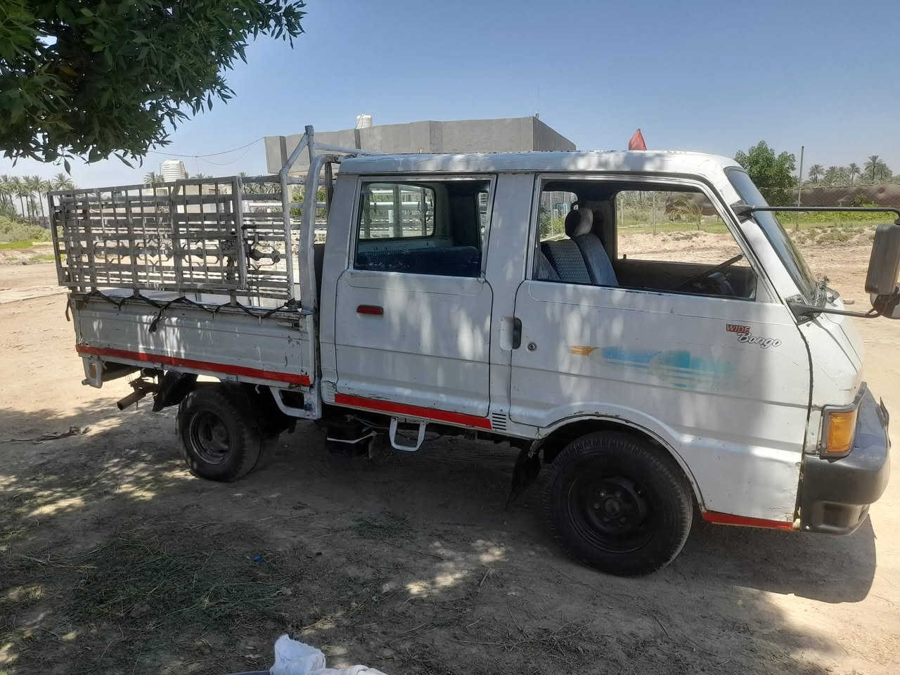 السلام عليكم بنكو للبيع موديل 94رقم بابل مكينه كير واكسن مكفولات كشر بلادي شاصي رقم شاصي بليته مكفول دوشمه جديده تخم تايرات جدد. السعر 43وبيه مجال. مكان بابل رقم الهاتف ***********.
