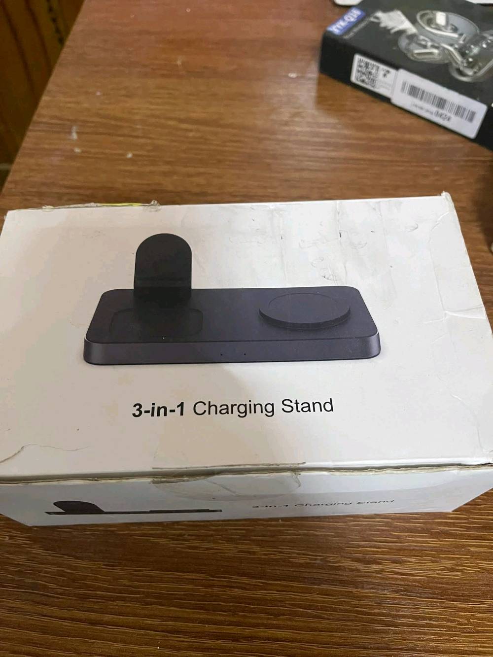 السلام عليكم اربع قطع الكتروني 30 الف مع التوصيل كل المحافظات 
ما هو موقعك الحالي لتسهيل عملية التسليم؟: 
توصيل
هل الشاحن اللاسلكي والقلم جديدة أو مستعملة؟: 
جديد
هل توجد ضمانات متاحة مع الروبوت الذكي أو قاعدة الشحن؟: 
نعم
ما هي السعر المطلوب لكل من هذه الأدوات؟: 
30 الف
هل هناك صور إضافية لكل عنصر توضح حالة المنتج بشكل دقيق؟: 
نعم يوجد