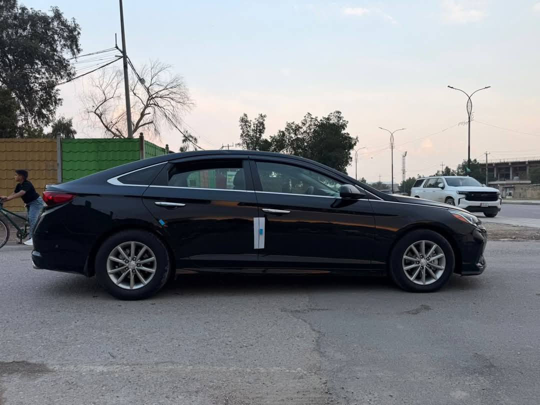 سوناتا للبيع موديل 2019 سيارة جديدة ماشية 67 الف وارد امريكي حادثة جاملغ وبنيد بدون دواخل صور حادثة مرفقه بل منشور محرك 2400 محرك كير مكفولات تخم تاير صدر كله جديد رقم بغداد مشروع وطني 

سعر 80ورقه مستعجل عليه سعره قفل 

 سيارة بغداد الرصافة رقمي 

‭***********
